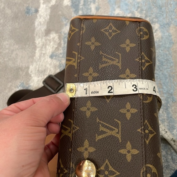Louis Vuitton Shoulder/Crossbody Bag Abbesses Messenger - Picture 11 of 16